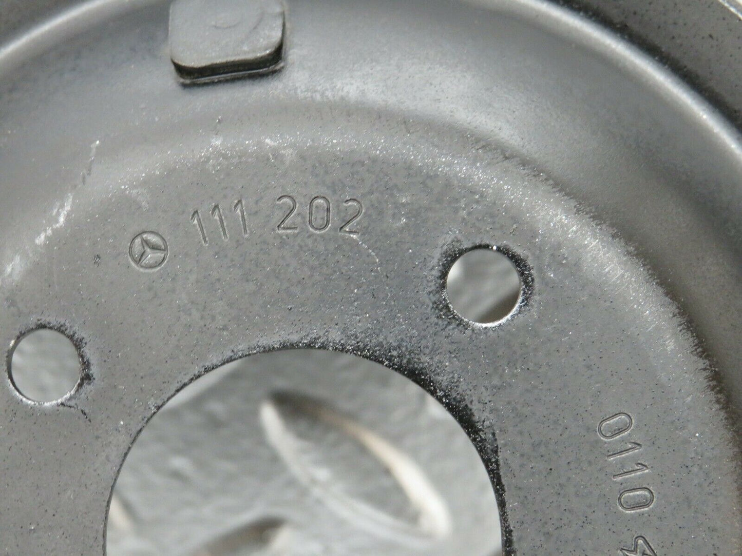24343 Mercedes-Benz S124 220TE Wagon Water Pump Pulley 1112020110