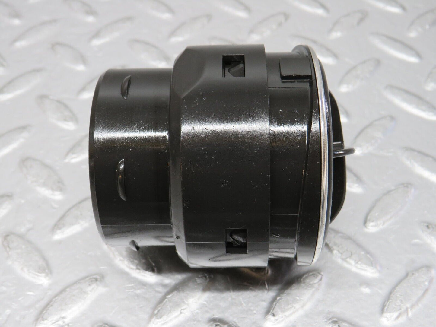 32746 Mercedes-Benz C107 R107 Dashboard Air Vent