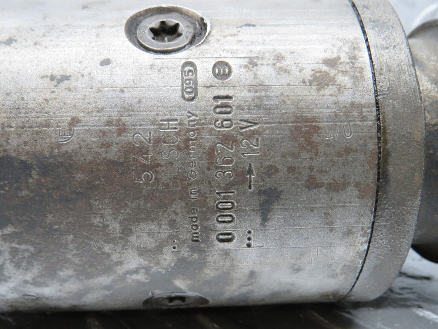 40701 Mercedes-Benz W123 300D Starter Motor Bosch 0001362601 0331402542