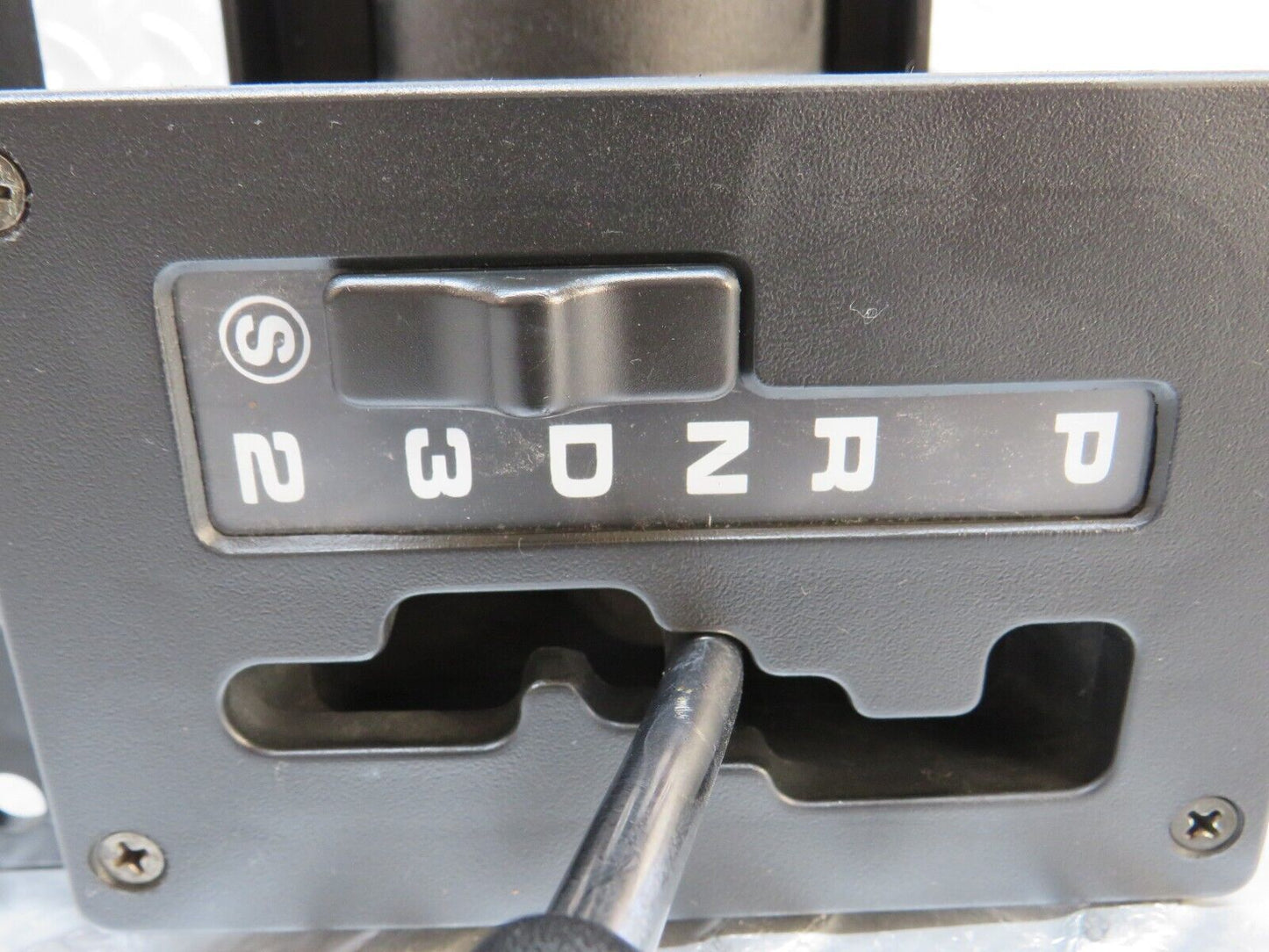 32518 Mercedes-Benz S124 300TE Wagon Automatic Gear Shift Selector 2012670905