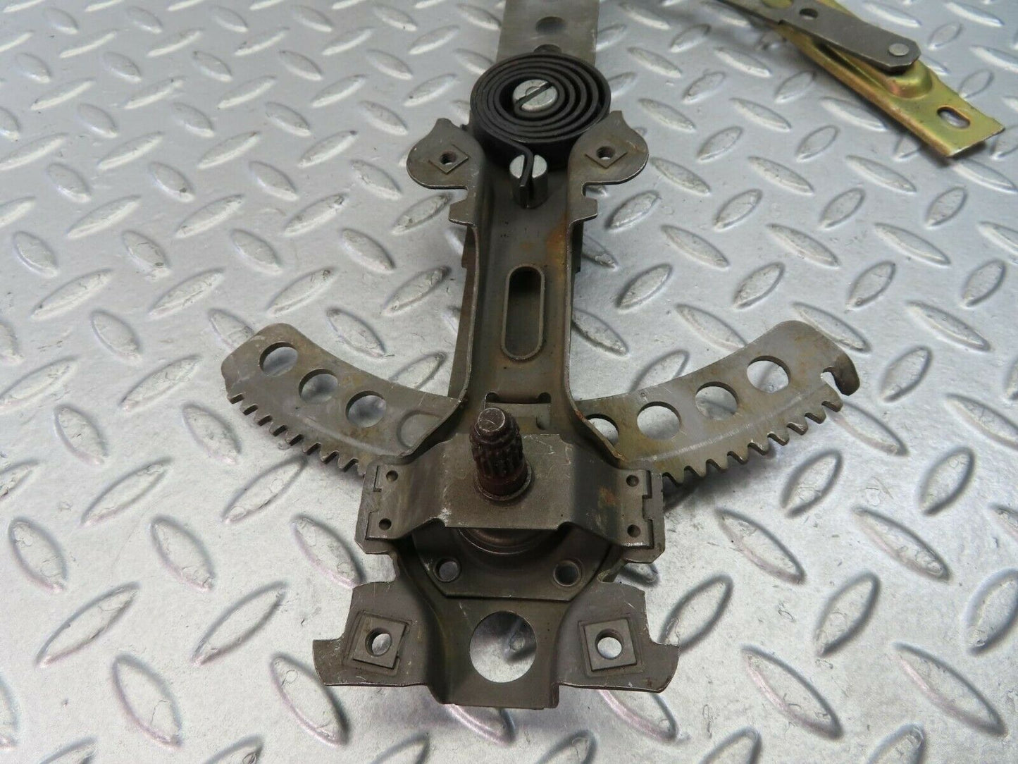 9156 Mercedes-Benz W123 Front Left Manual Window Regulator