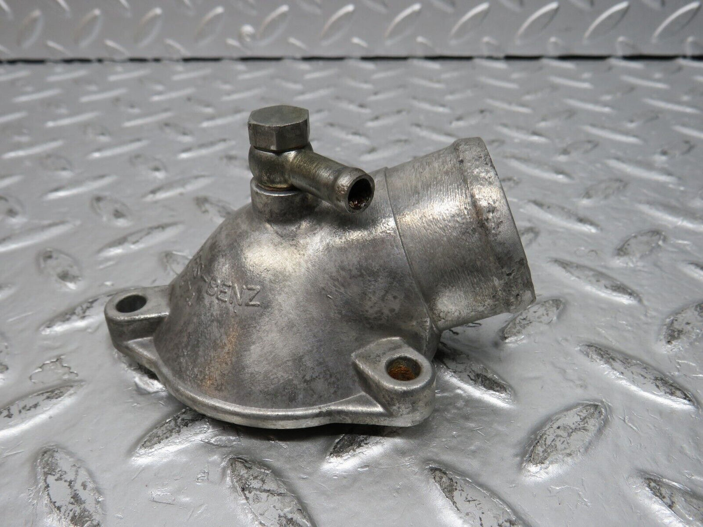 31609 Mercedes-Benz W201 190LE Thermostat Housing 1022030374