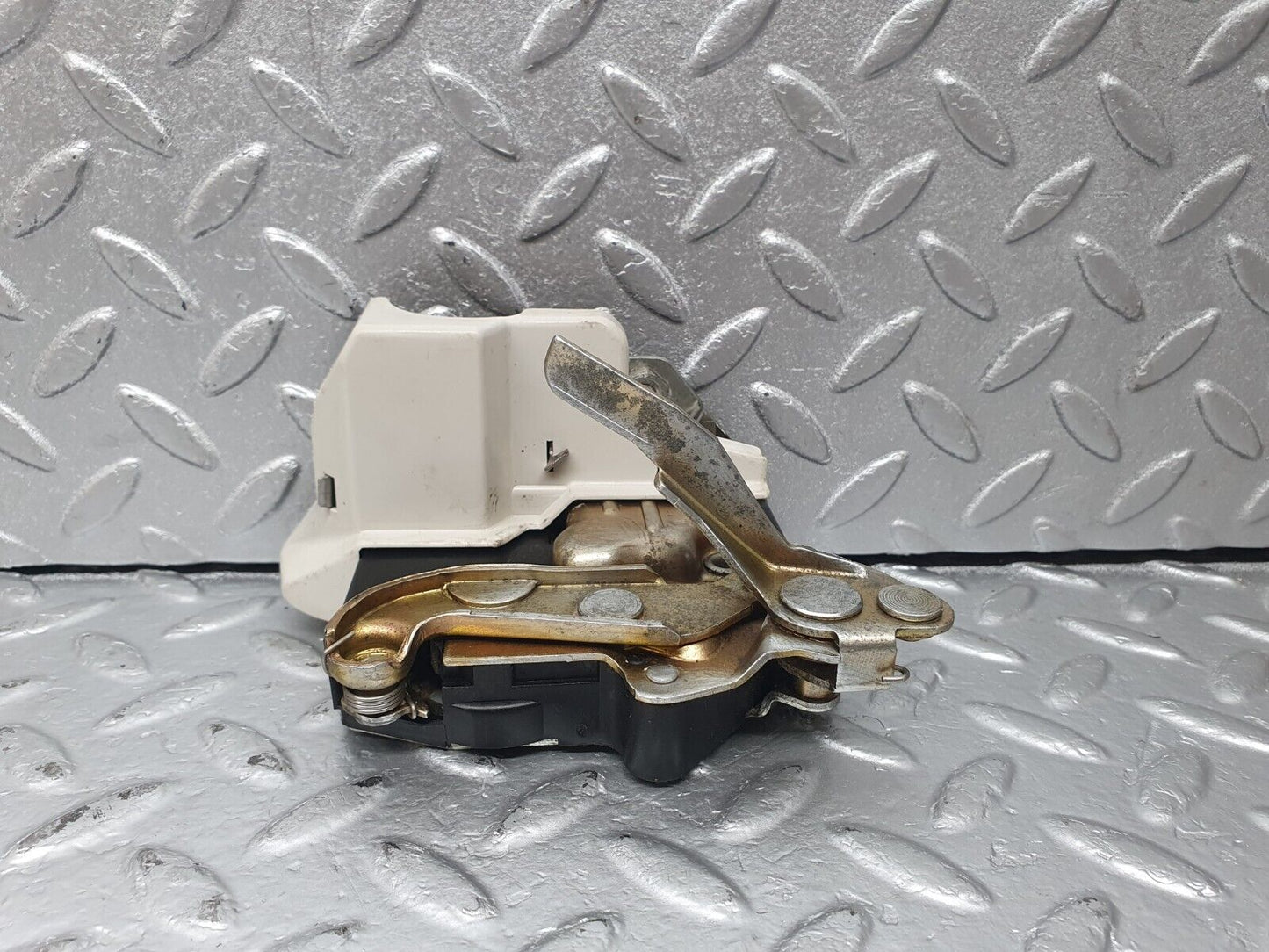 42758 Mercedes-Benz W201 190 Rear Right Door Lock Mechanism