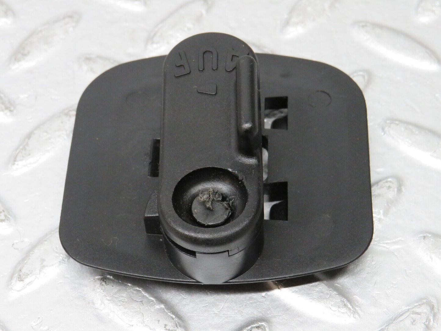 33442 Mercedes-Benz W202 C180 Warning Triangle Holder Bracket