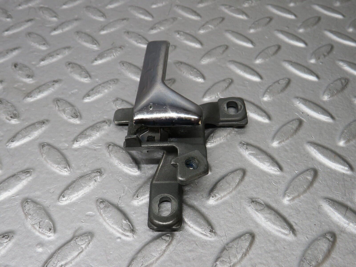 36881 Mercedes-Benz C126 420SEC Coupe Right Door Interior Handle