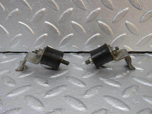 40038 Mercedes-Benz R107 350SL Coupe Air Filter Box Housing Holder 2x