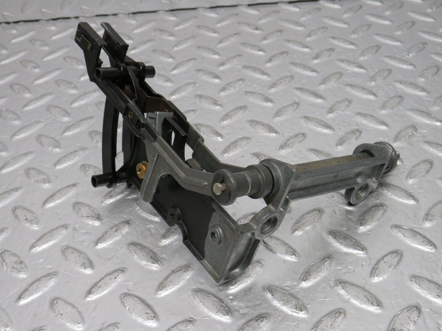 32277 Mercedes-Benz C107 350SLC Coupe Heater Control Mechanism
