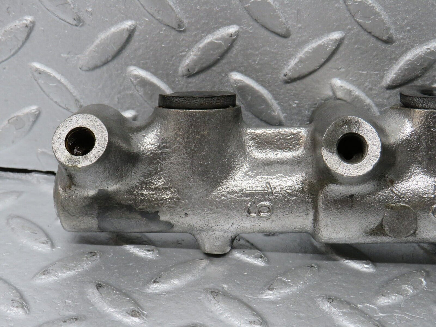39199 Mercedes-Benz R107 500SL Brake Master Cylinder ATE
