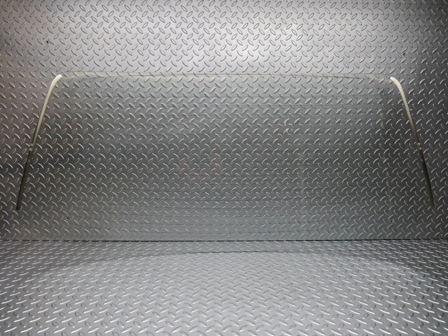 31104 Mercedes-Benz W123 200D Rear Heated Windscreen