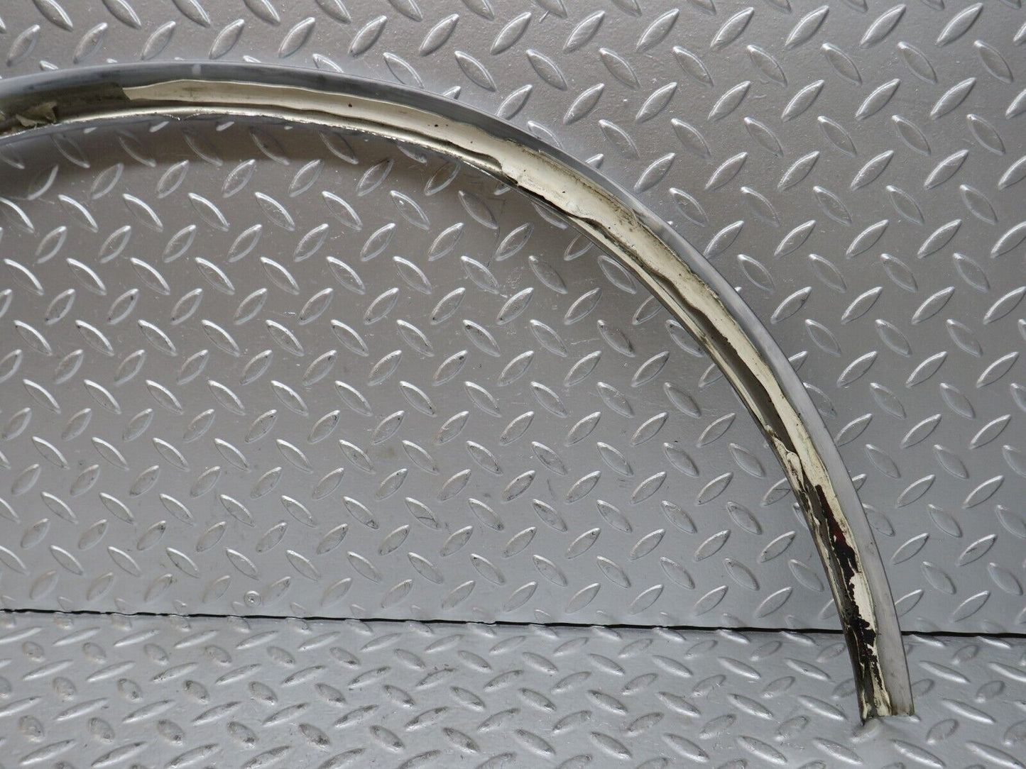 28180 Mercedes-Benz W123 280E Wheel Arch Chrome Fender Trim Front Left