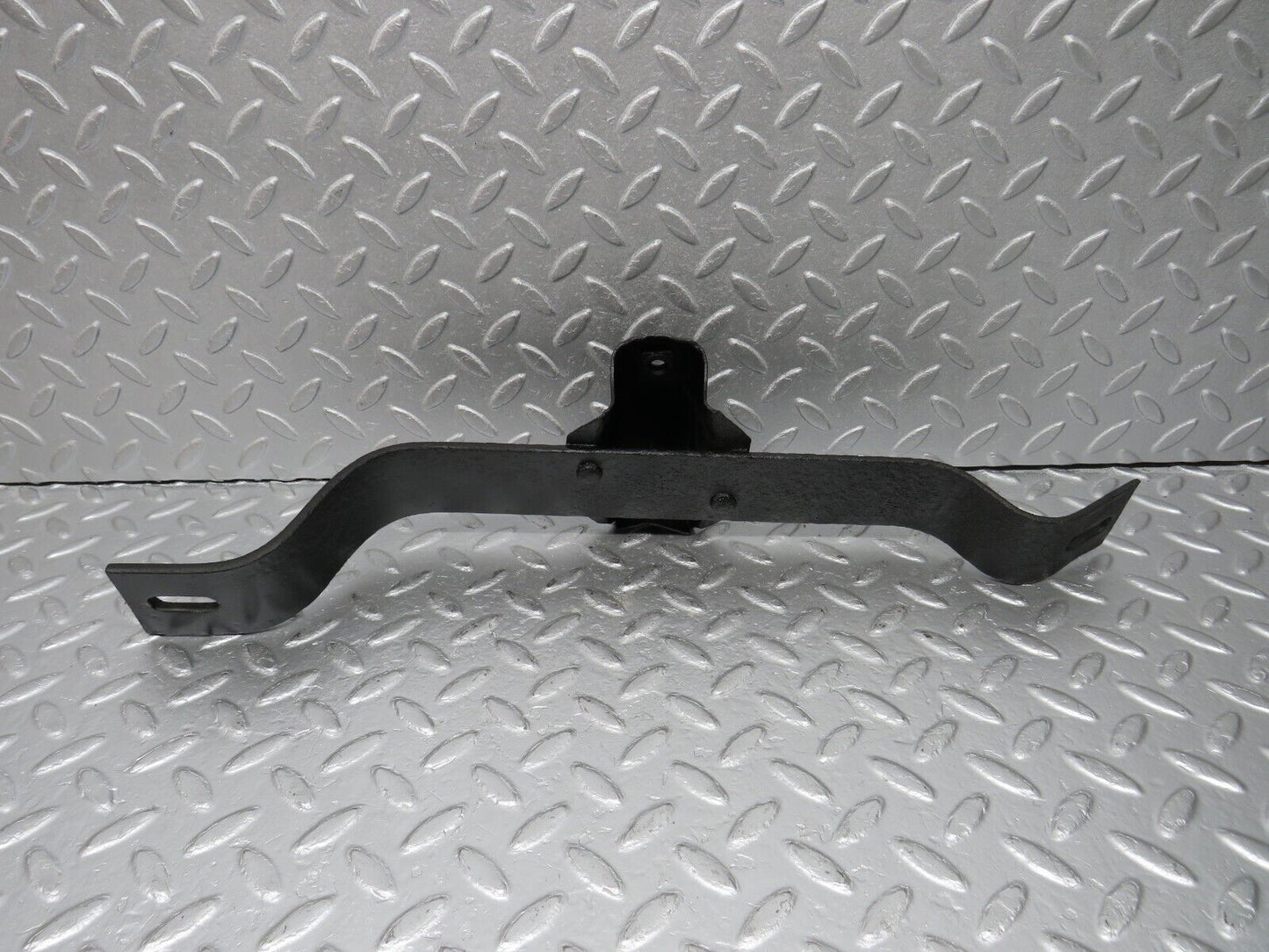 40392 Mercedes-Benz W110 230 Rear Right Bumper Bracket