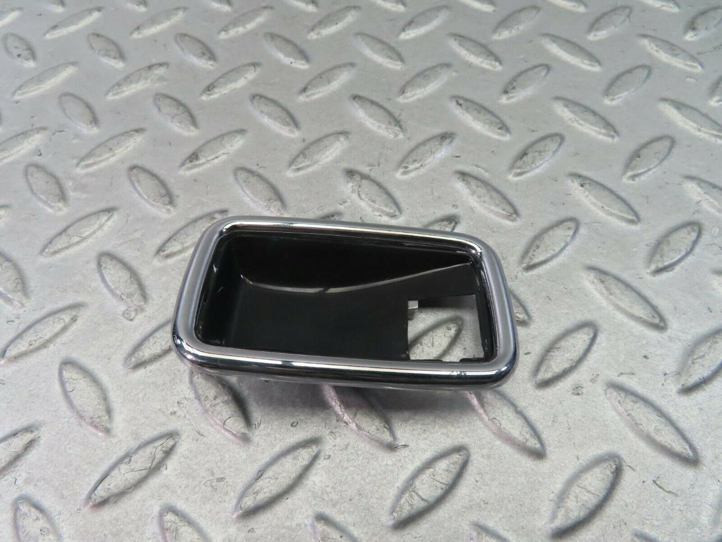 8655 Mercedes-Benz W108 Chrome Frame For Door Opener Right 1087660611
