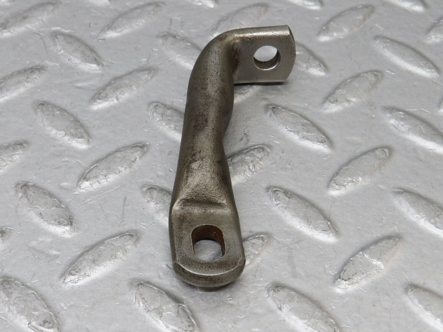 35592 Mercedes-Benz R107 280SL Power Steering Bracket