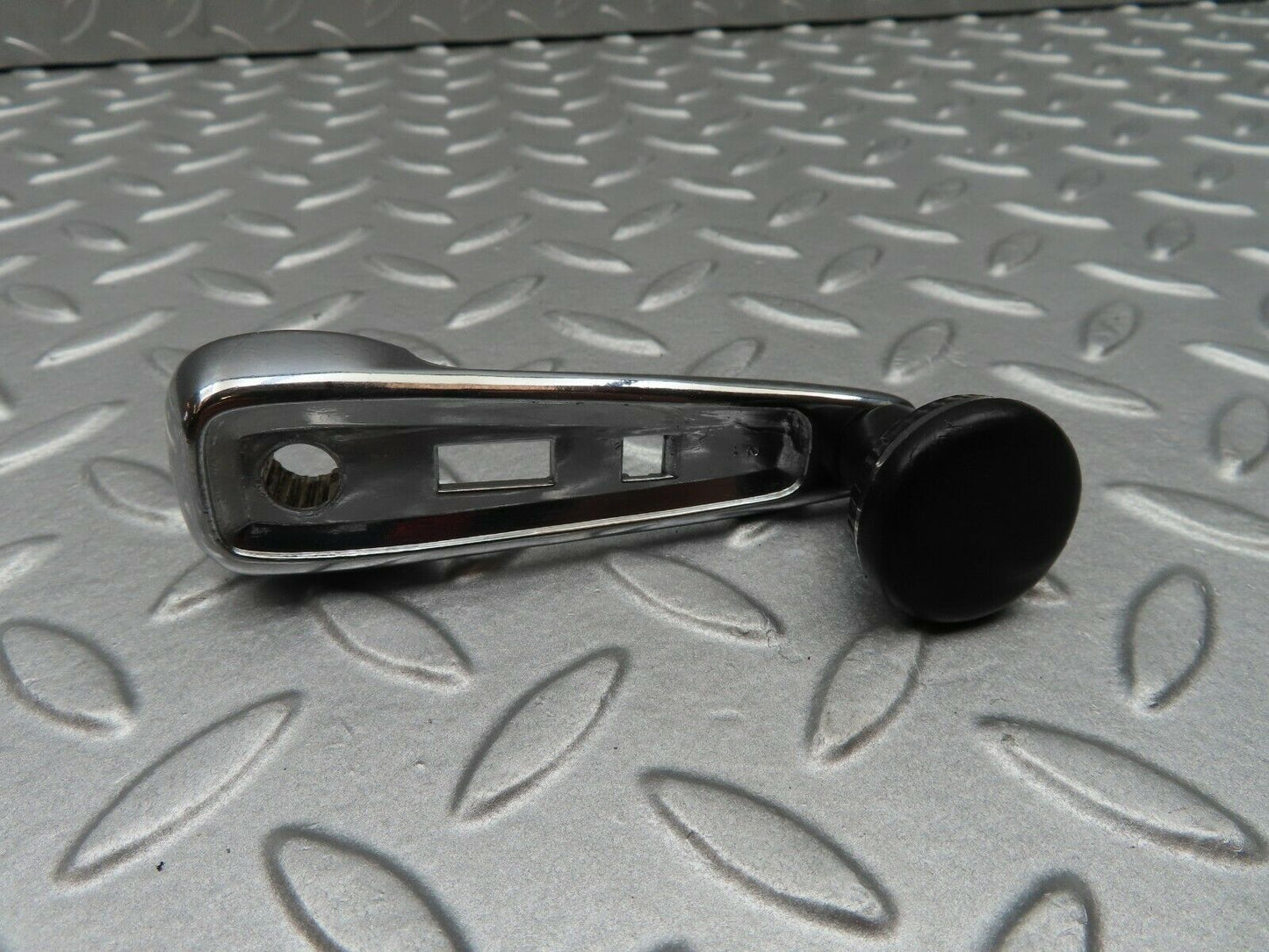 4519 Mercedes-Benz W123 230E Window Lifter Crank Handle
