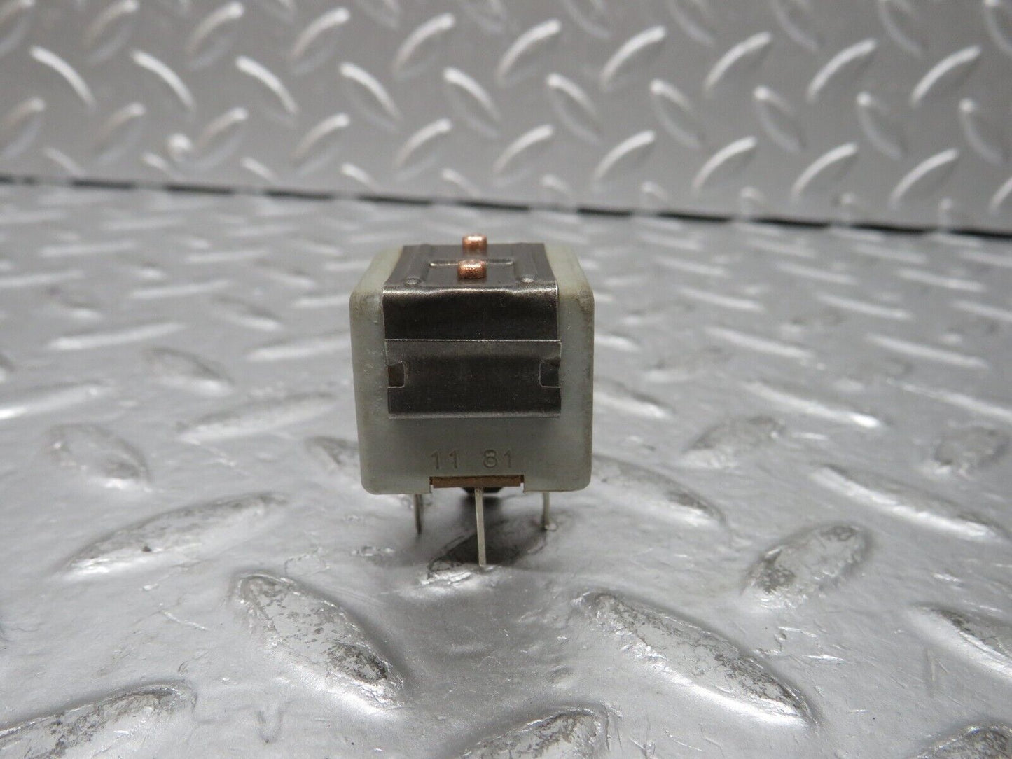 30090 Porsche 924 Multi Purpose Relay 321919505