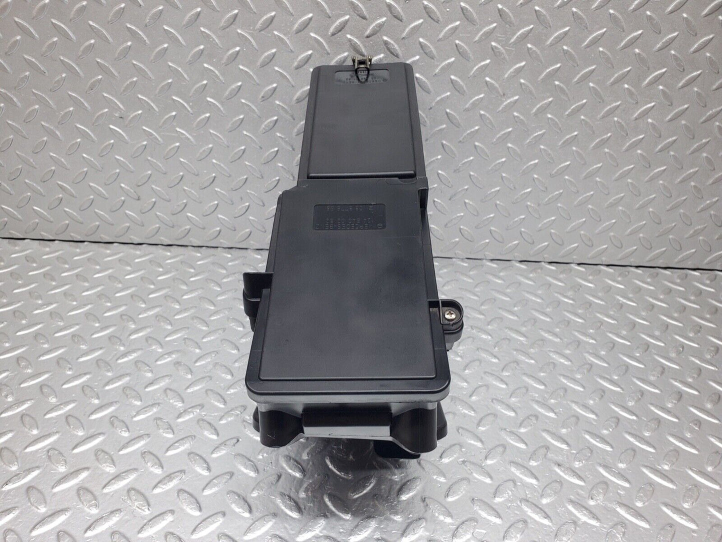 44587 Mercedes-Benz W124 220E Fuse Box 1245401850 1245400282 1245400182