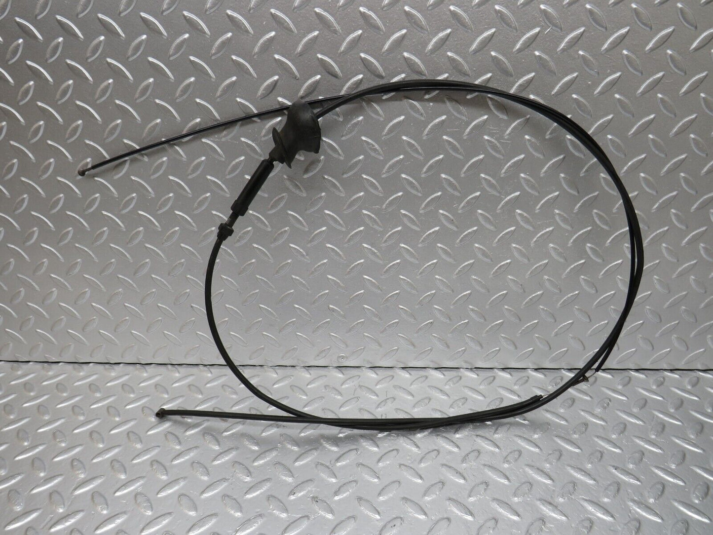 34641 Mercedes-Benz C126 380SEC Coupe Bonnet Release Cable 1269970881