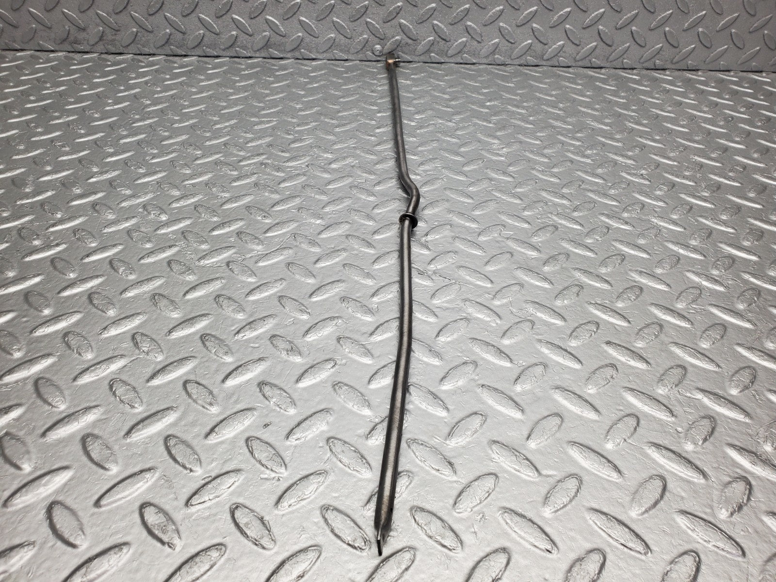 W112 camshaft oil tube used OEM