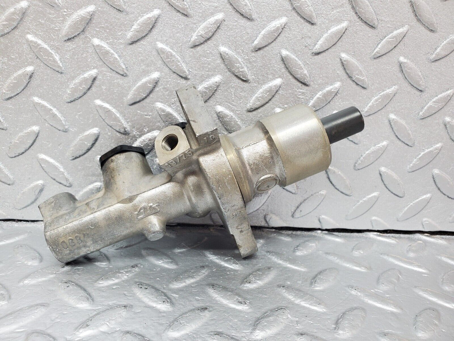 45789 Mercedes-Benz W126 420SE Brake Master Cylinder ATE
