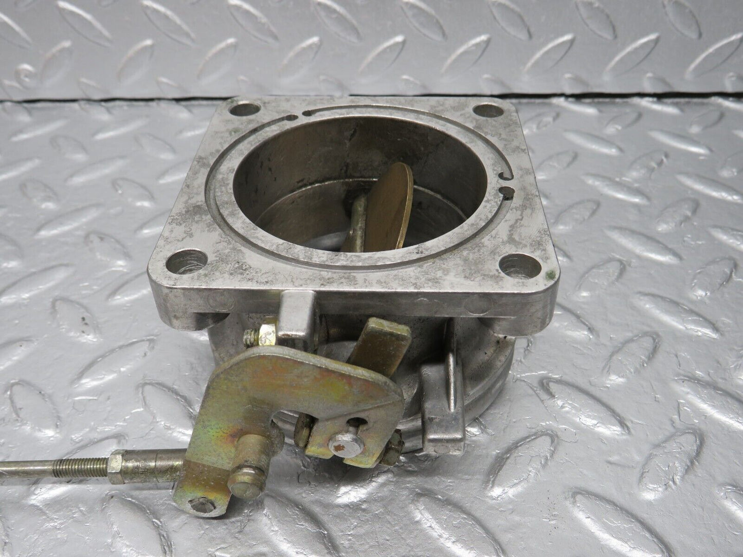 39998 Mercedes-Benz R107 350SL Throttle Body Valve