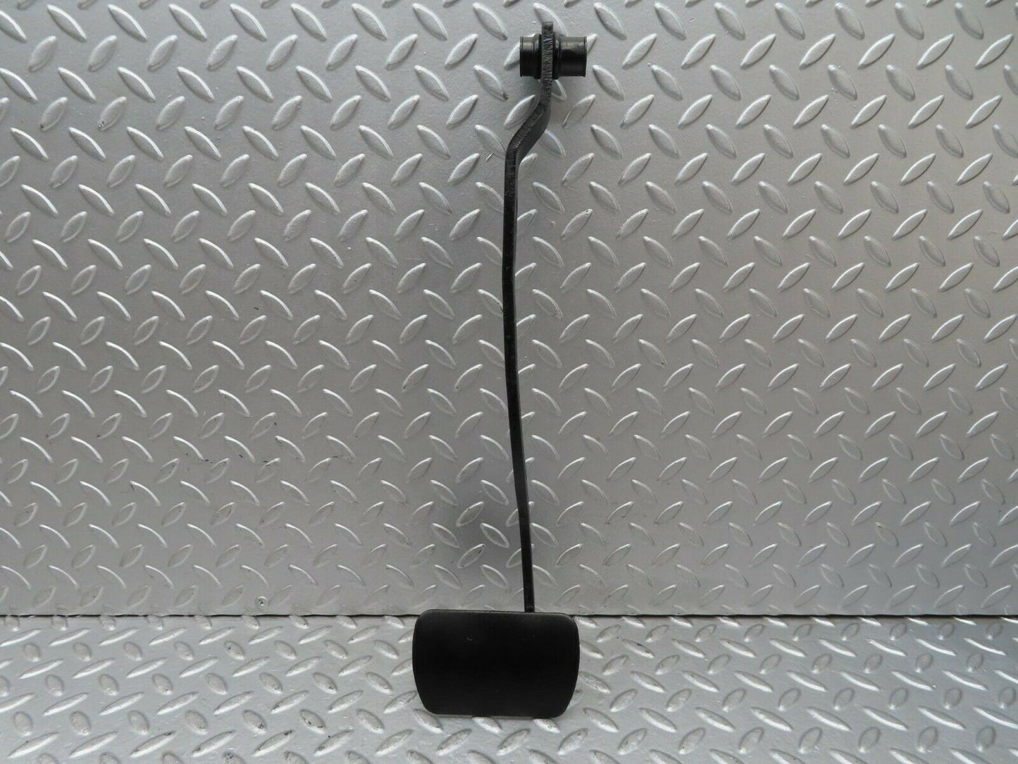 15725 Mercedes-Benz R107 450SL Brake Pedal