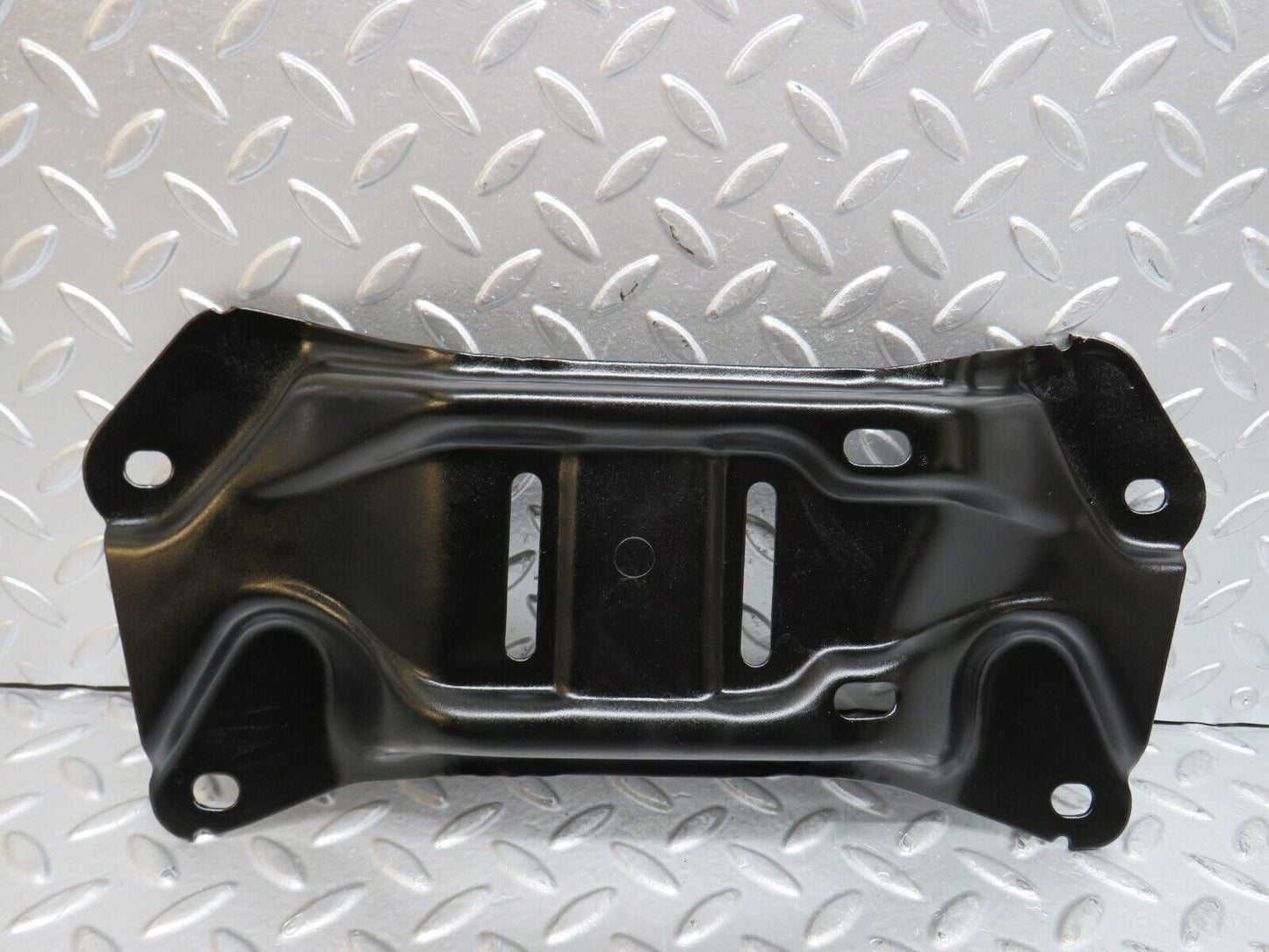 29644 Mercedes-Benz W123 230E Gearbox Mount Bracket