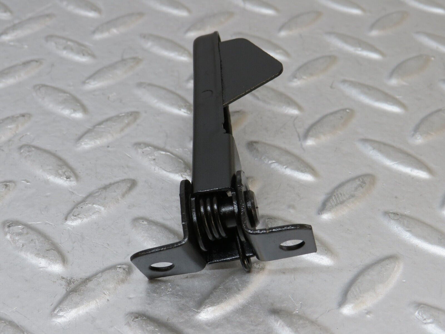 35527 Mercedes-Benz R107 280SL Bonnet Safety Latch