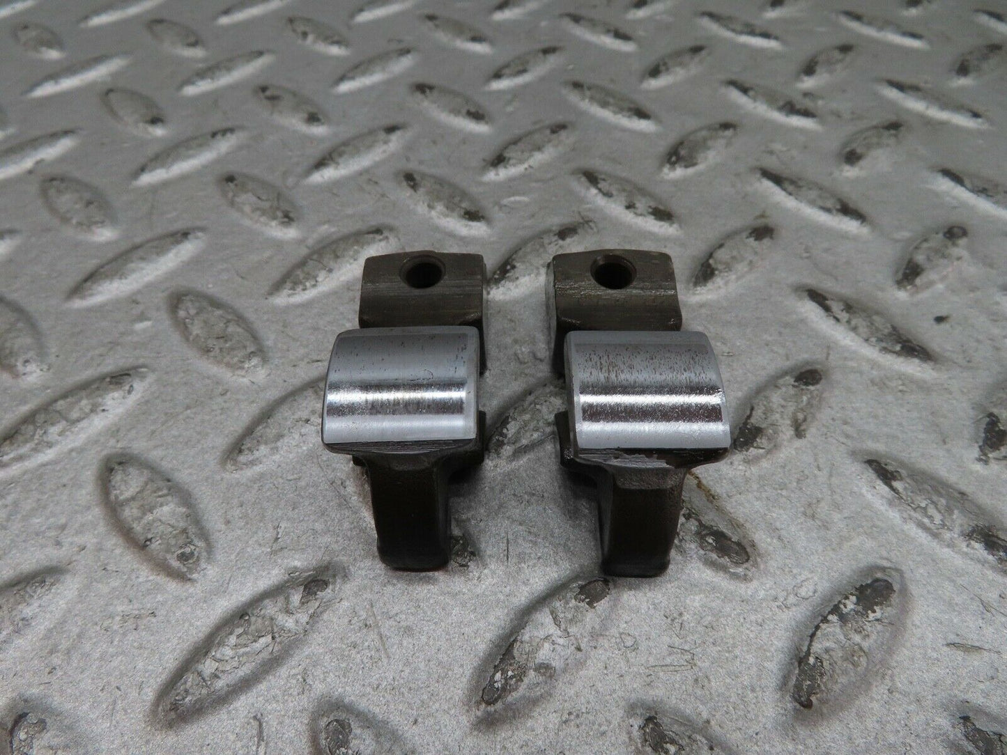 17865 Mercedes-Benz W116 450SEL Valve Rocker Arm