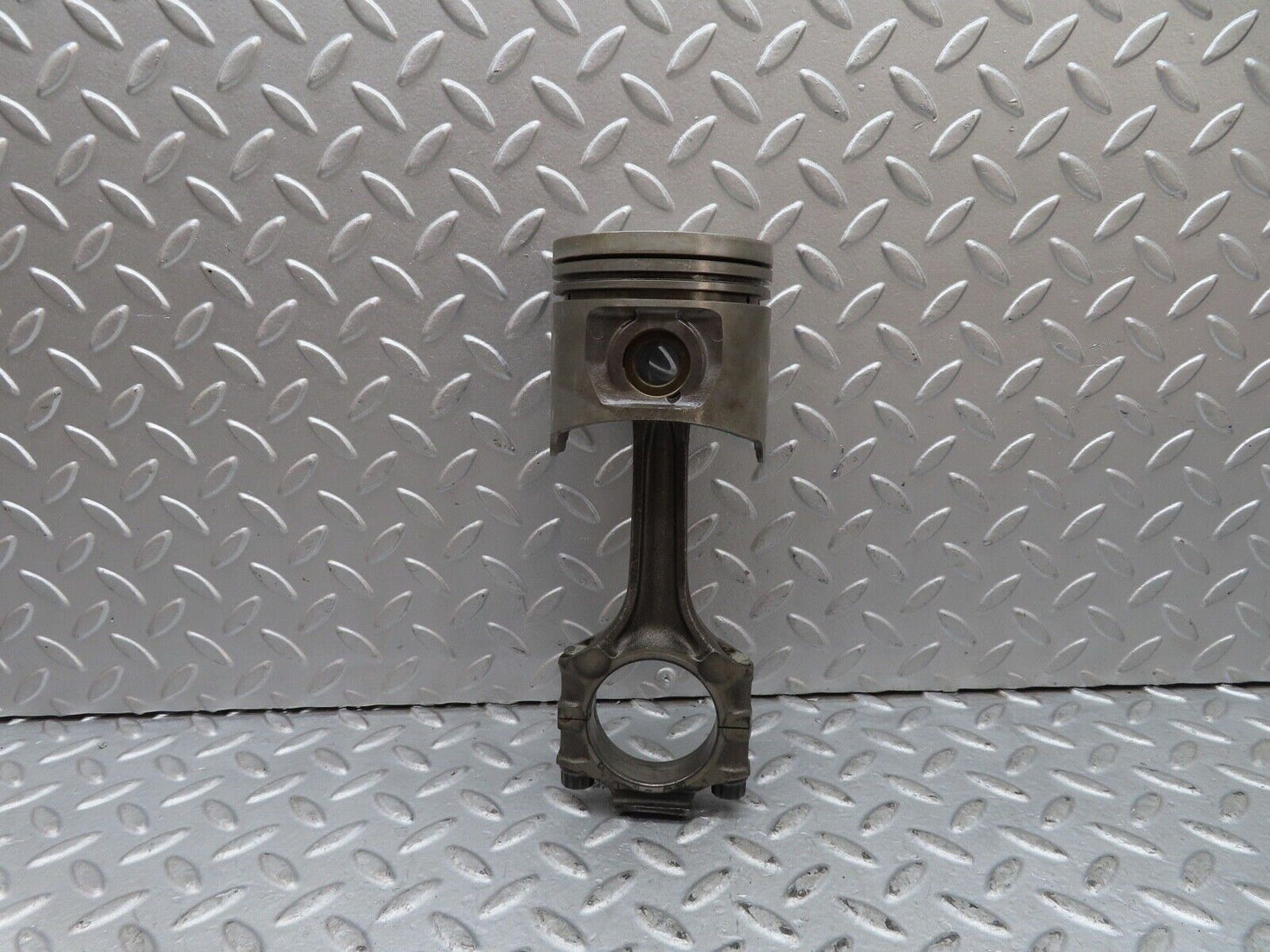 17853 Mercedes-Benz W116 450SEL Piston With Connecting Rod 91.99 mm