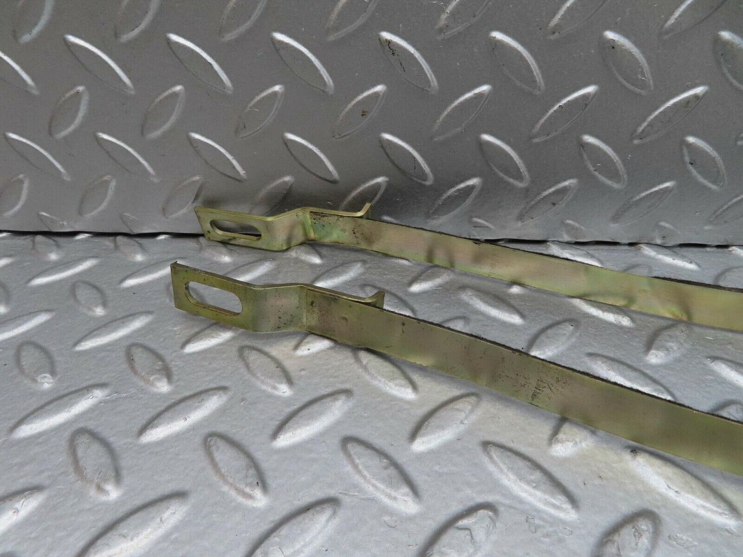 15378 Mercedes-Benz W123 230E Heater Box Holder Strap