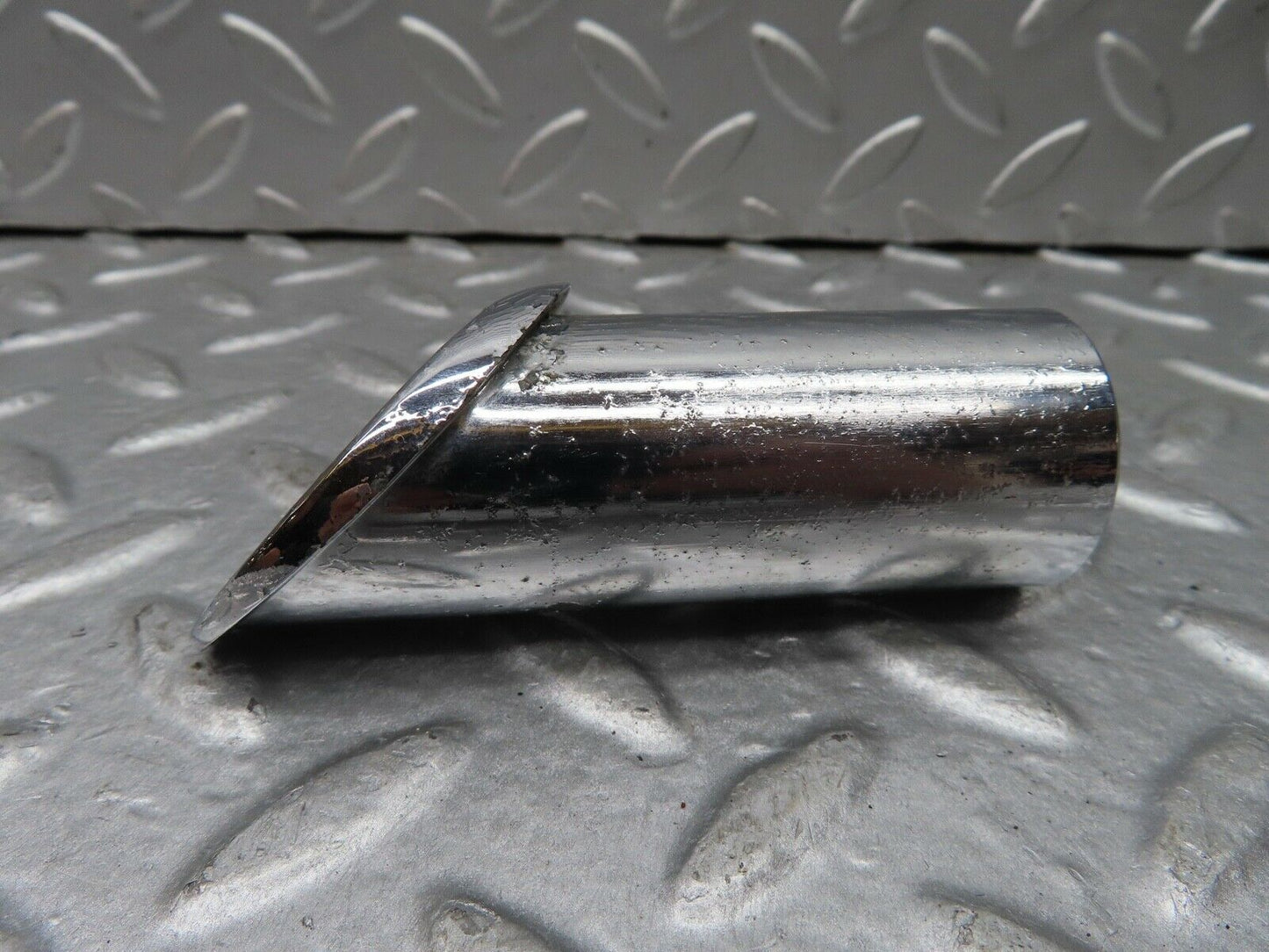18235 Mercedes-Benz W111 220SE Coupe Dashboard Chrome Air Vent