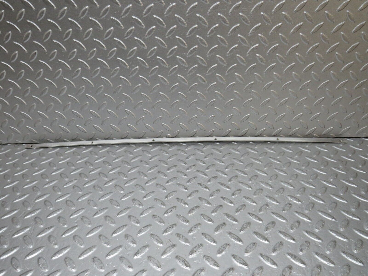 31831 Mercedes-Benz W201 190LE 1.8L Sunroof Chrome Trim