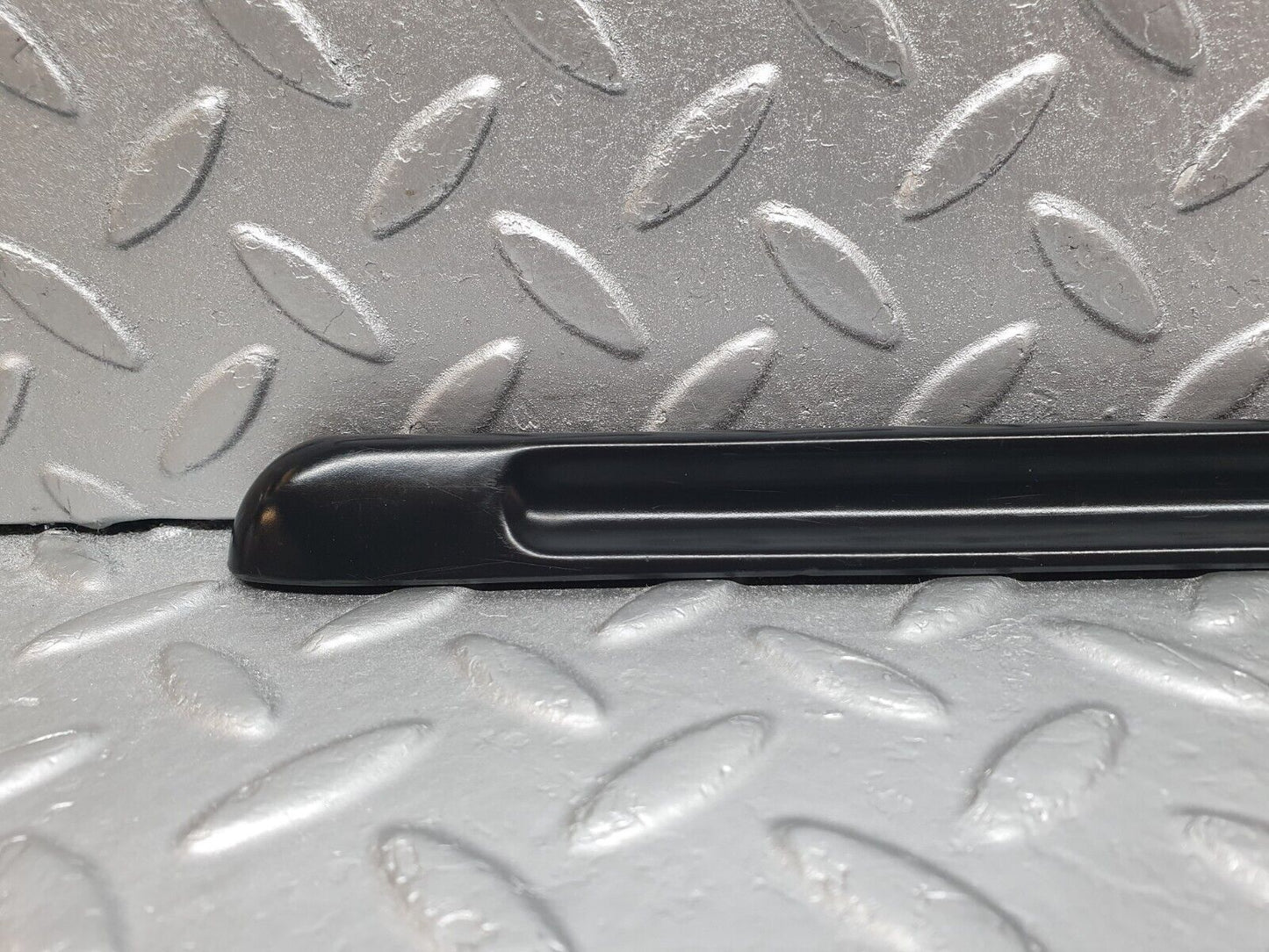 42795 Mercedes-Benz W201 190 2.0L Boot Lid Trunk Lid Handle 2017500193