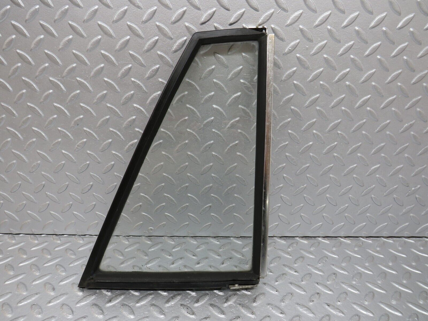 40498 Mercedes-Benz W110 230 Rear Right Quarter Window Glass