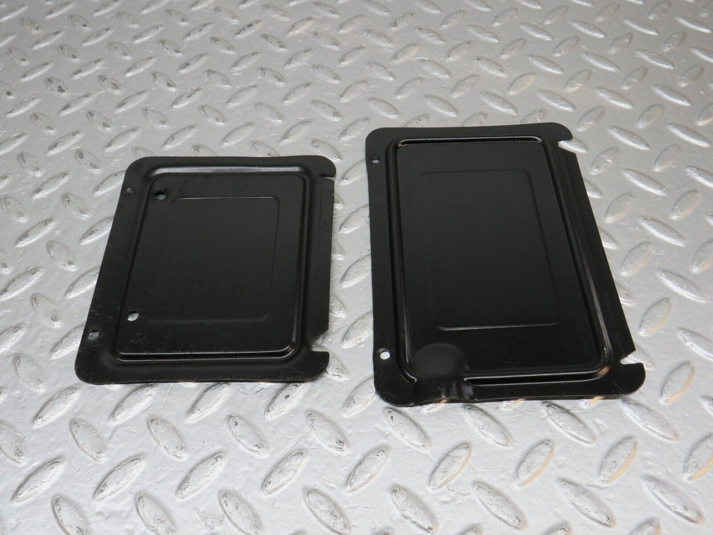 39924 Mercedes-Benz R107 350SL Coupe Trunk Boot Access Panels