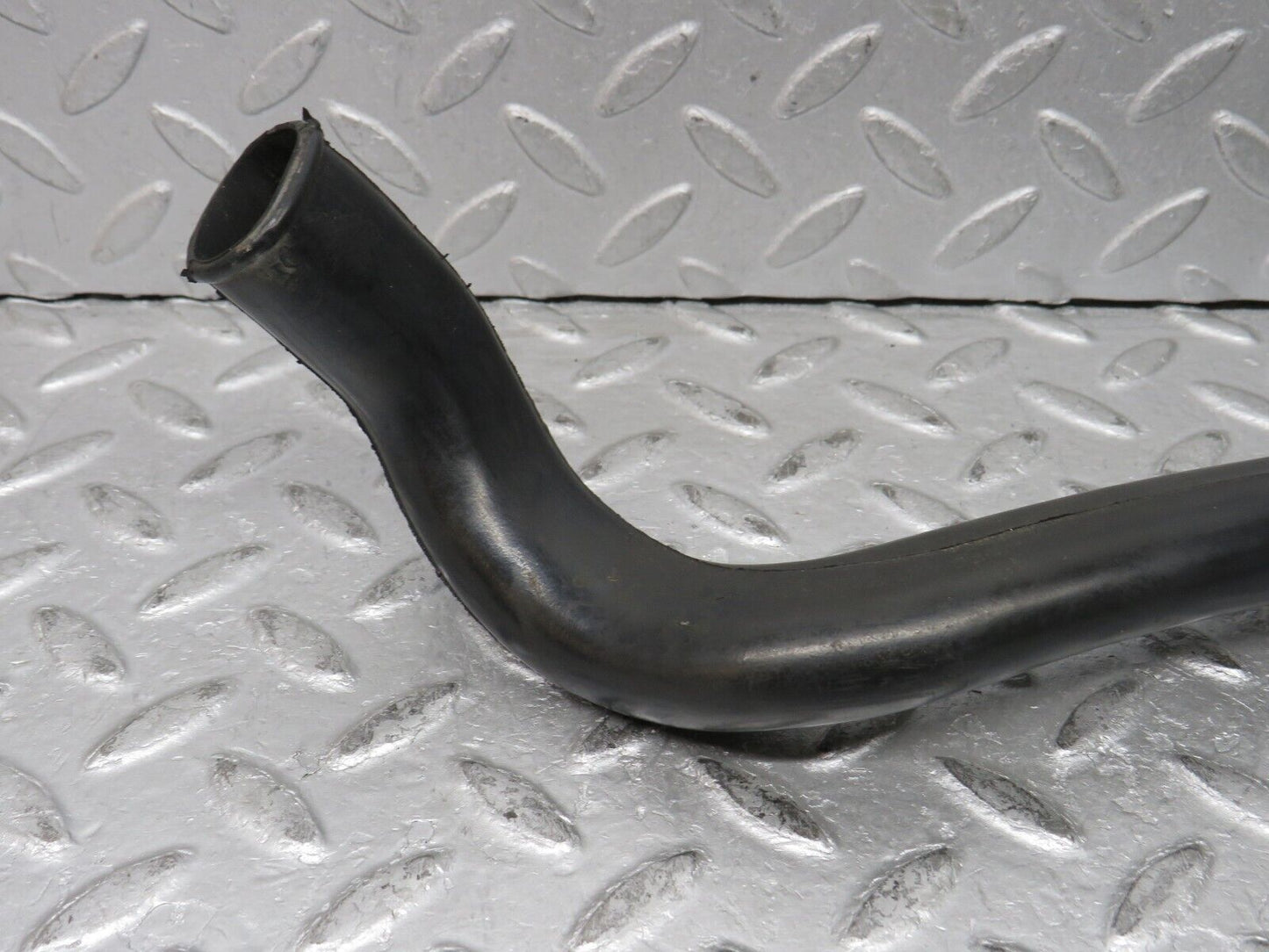 38003 Mercedes-Benz A124 320E Cabriolet Water Drain Hose Left 1246280194
