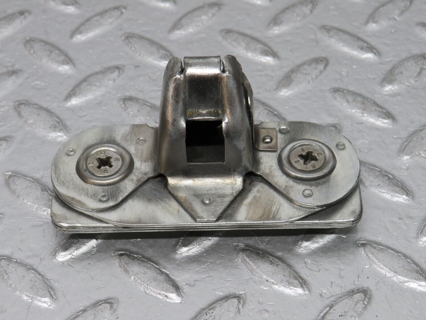 0709 Mercedes-Benz C107 350SLC Coupe Trunk Lock