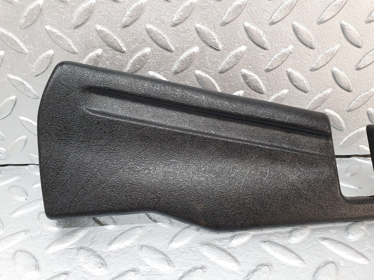 40788 Mercedes-Benz W123 300D Front Right Seat Cover Trim Black 1239100618