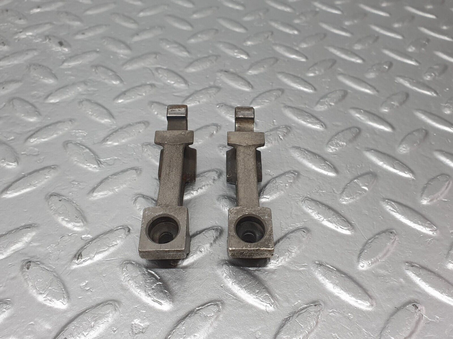 43361 Mercedes-Benz W108 280SE Valve Rocker Arm With Retaining Spring