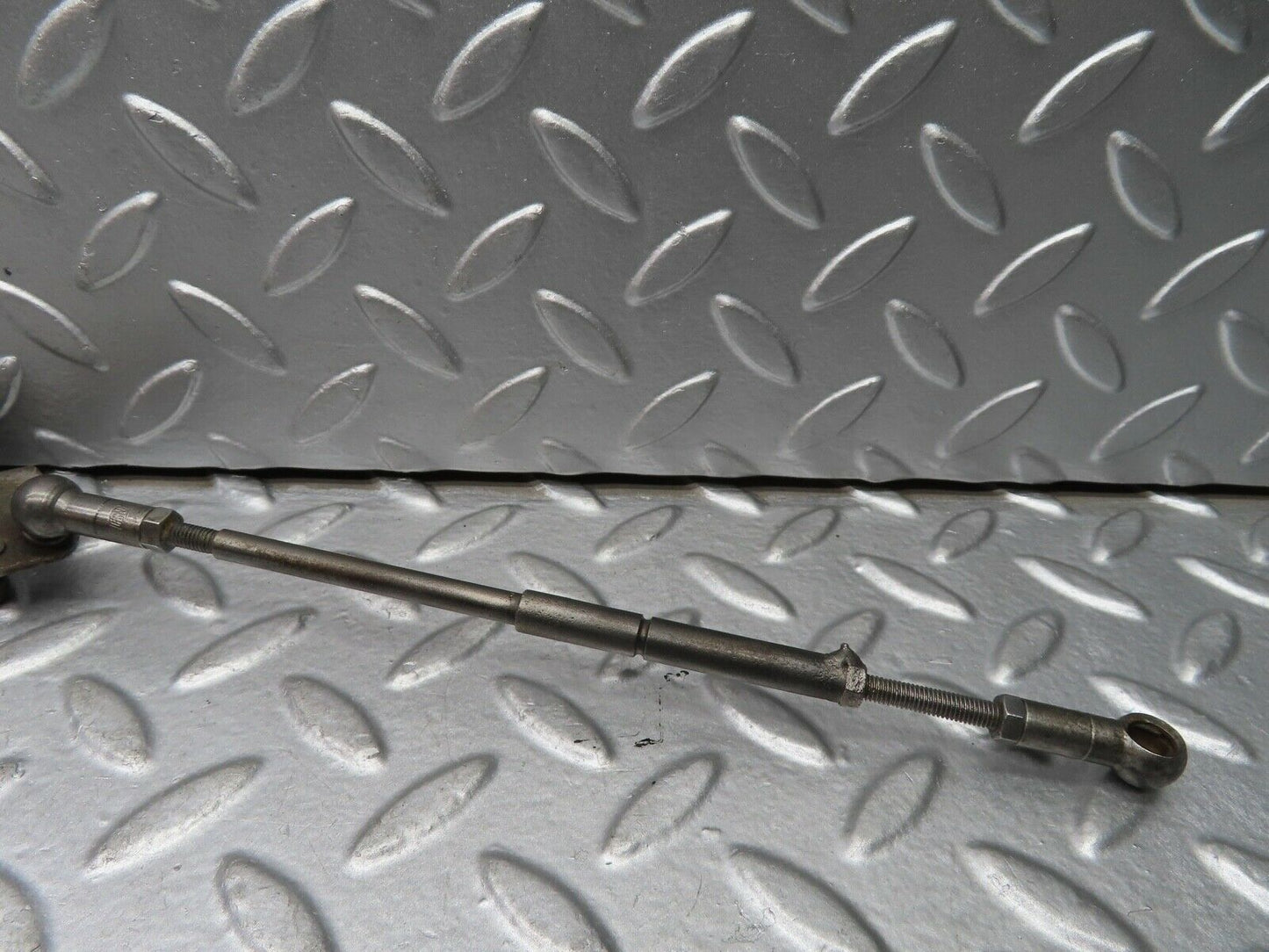 21015 Mercedes-Benz W114 250CE Coupe Throttle Linkage