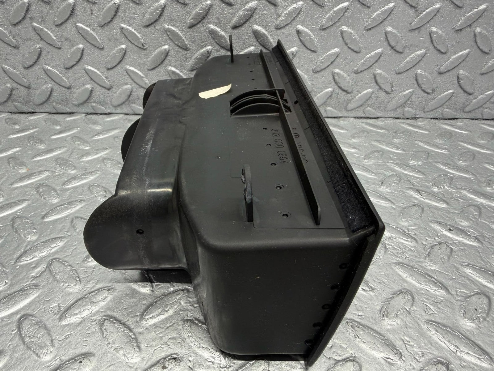 W202 dashboard centre air vent used OEM