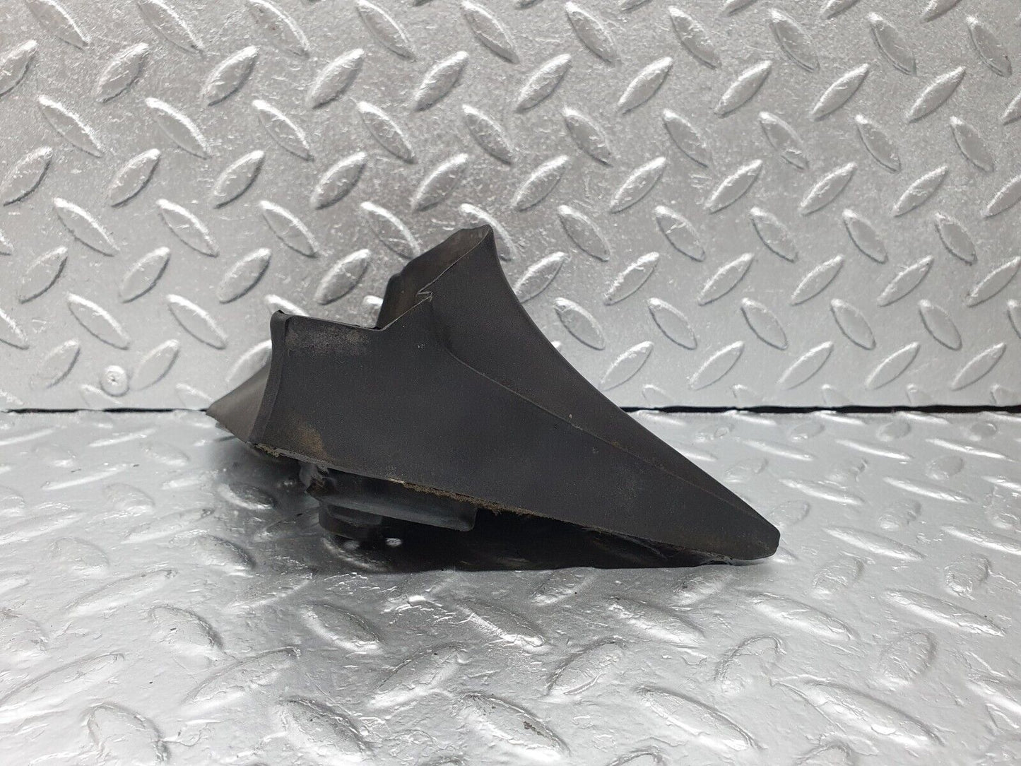 43695 Mercedes-Benz C126 380SEC Coupe Wing Mirror Rubber Seal Cover Right 1268110495 1268110861