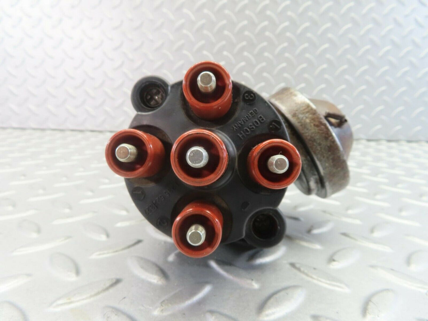 7549 Mercedes-Benz S123 230TE Ignition Distributor Bosch 0021589801