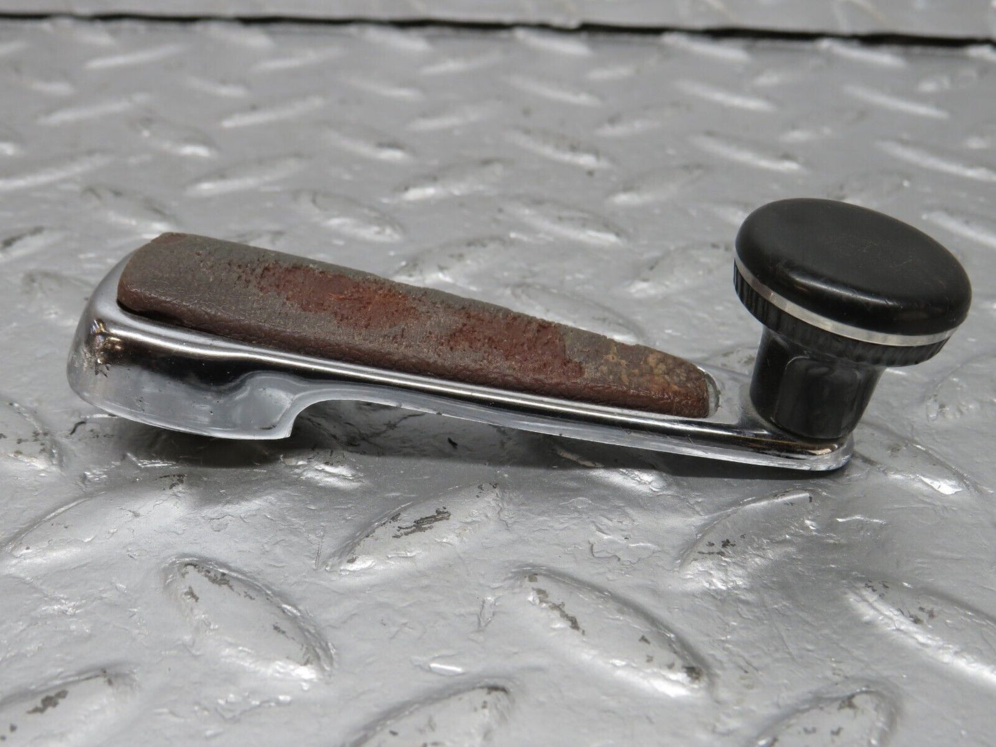 40090 Mercedes-Benz R107 350SL Coupe Window Lifter Crank Handle