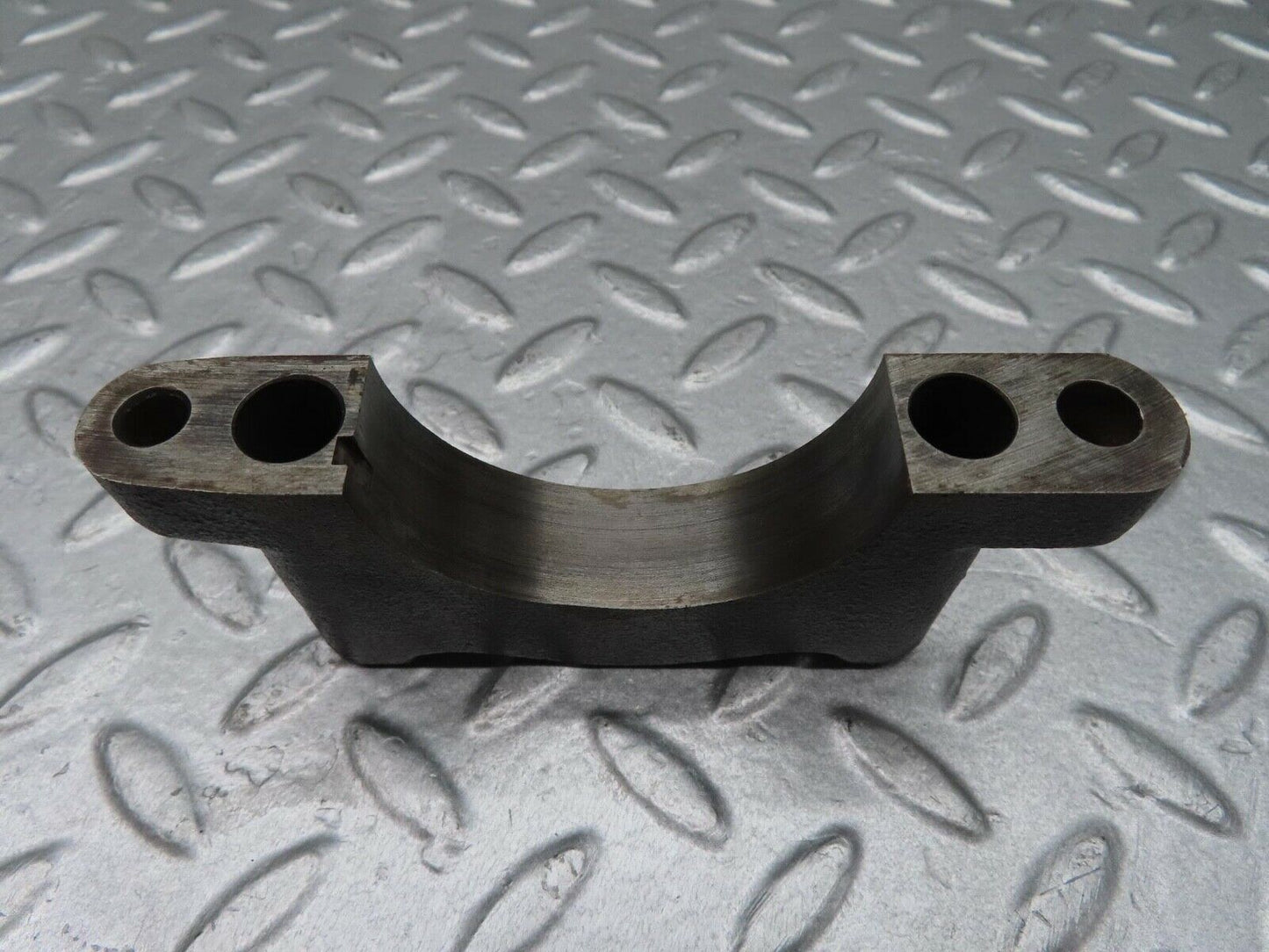 12875 Mercedes-Benz W111 220SE Crankshaft Bearing Holder Block 1800110011