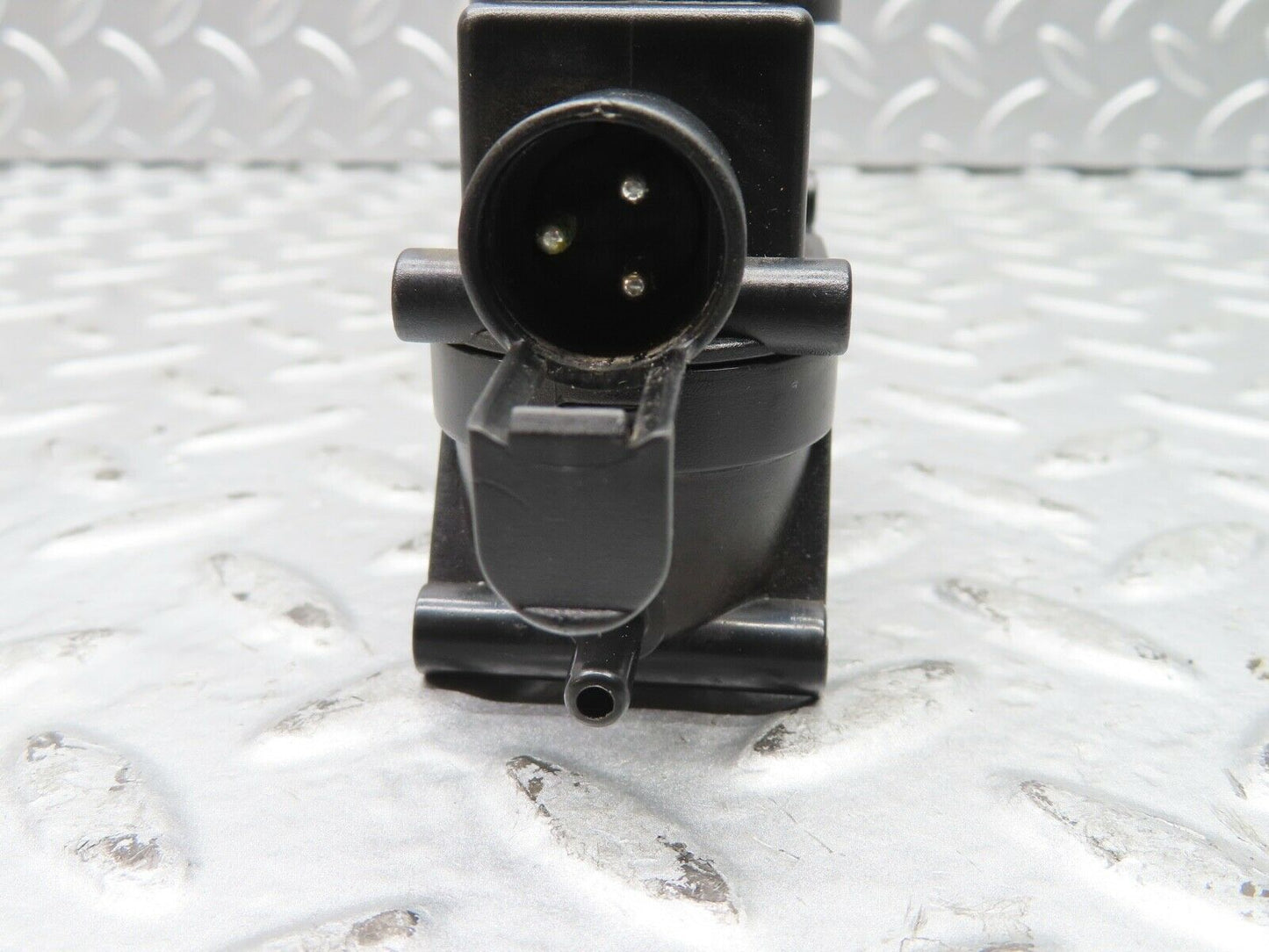 21442 Mercedes-Benz W126 300SE Front Door Lock Vacuum Actuator