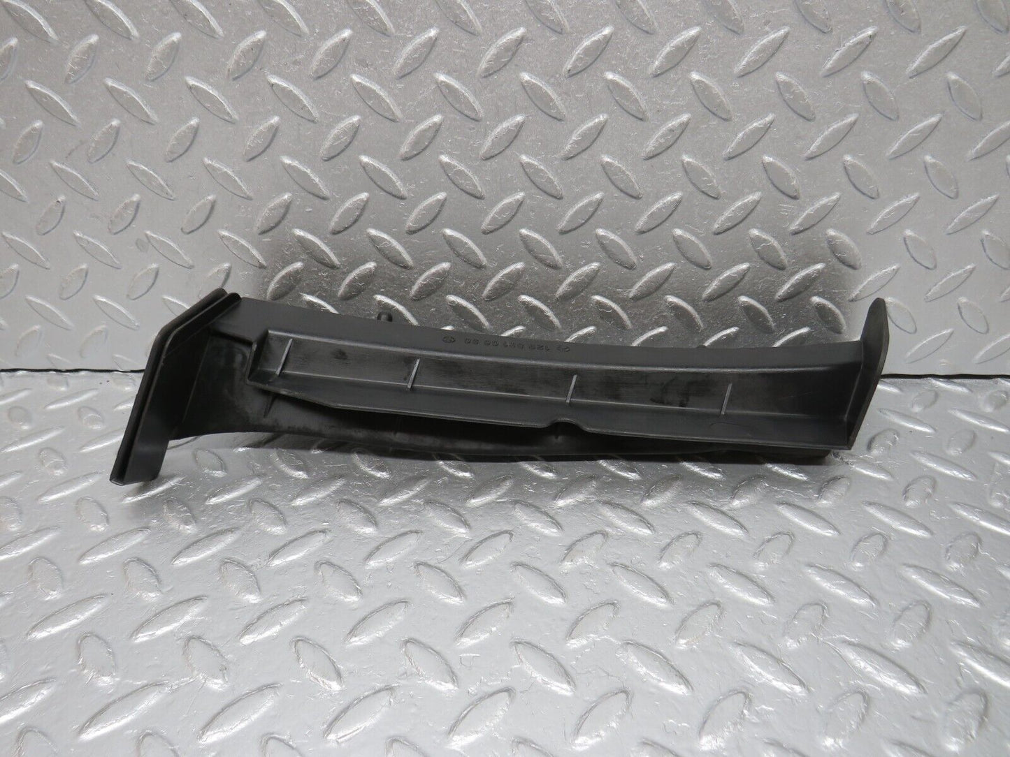 39358 Mercedes-Benz R129 320SL Coupe Windscreen Drain Channel Right 1298310636