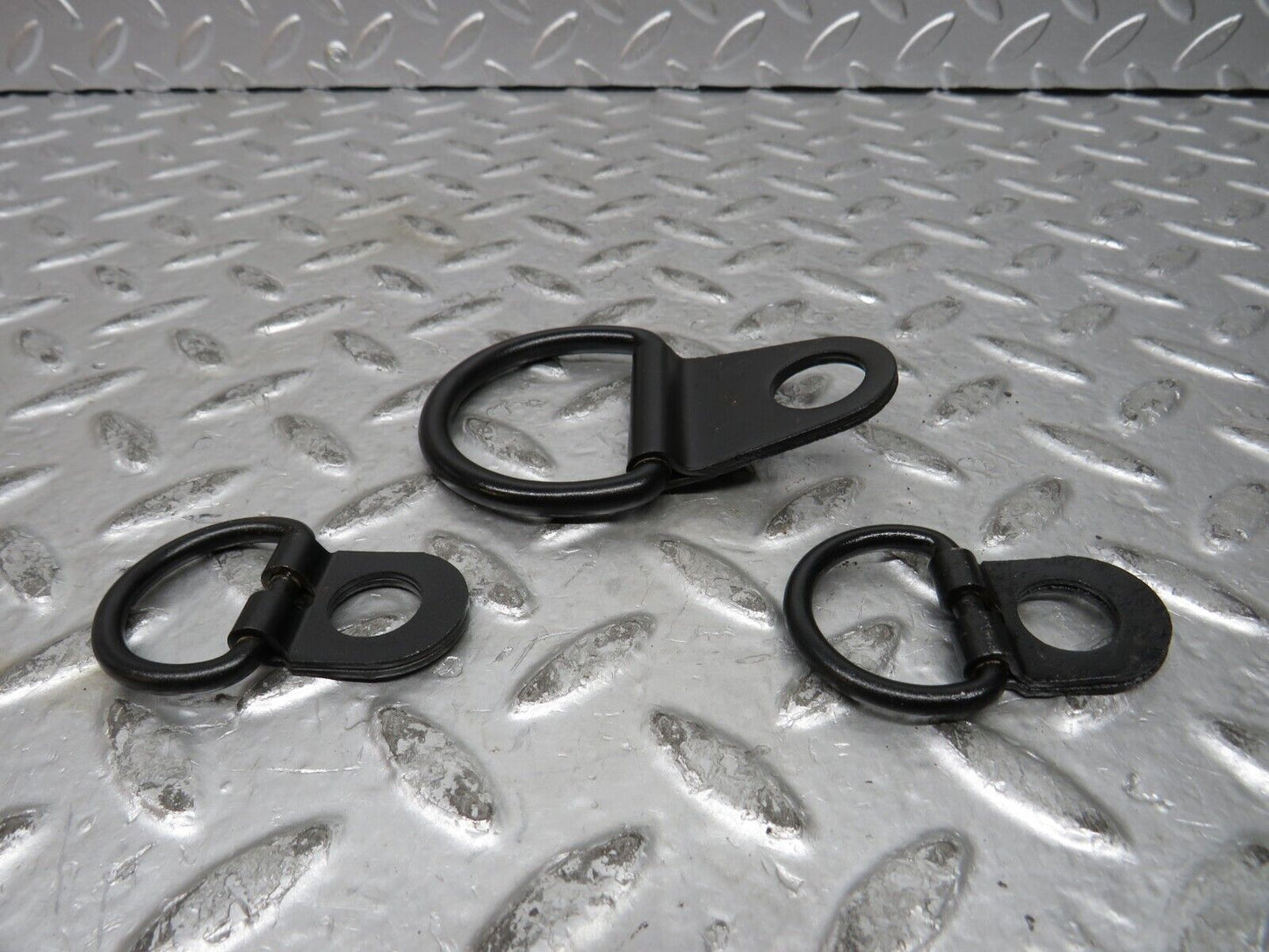 27735 Mercedes-Benz S124 300TE Wagon Trunk Cargo Hook Clip Set
