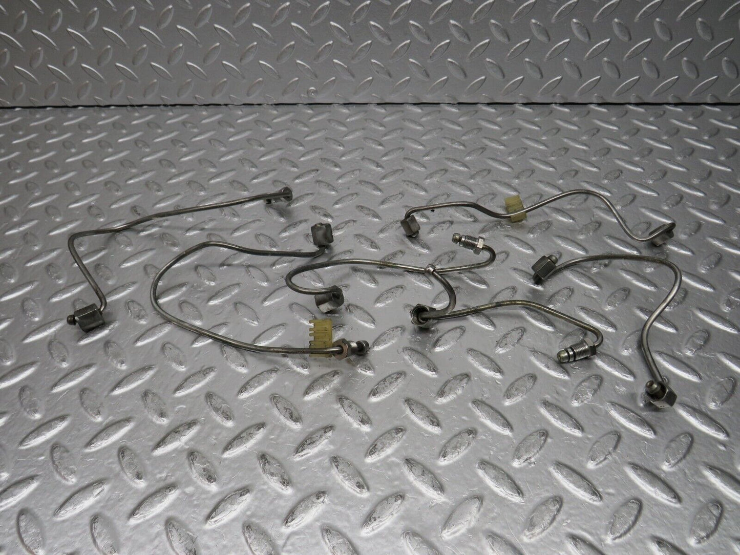 30523 Mercedes-Benz W124 230E Coupe Fuel Line Hose Set