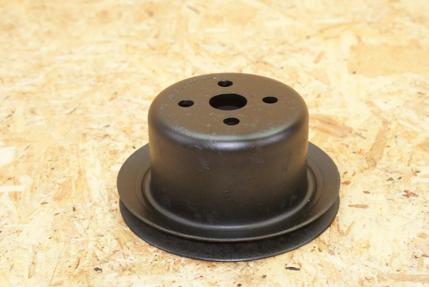 2382 Mercedes-Benz W123 280E Water Pump Pulley 1102050910